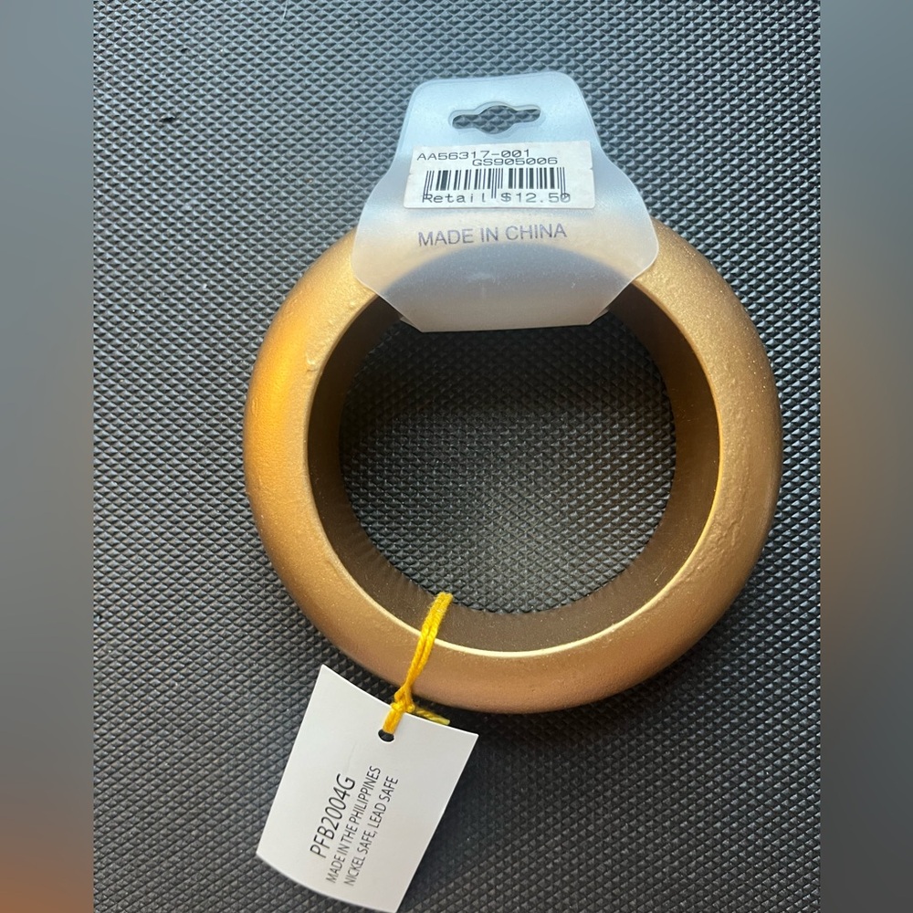 Gold Circular Bangle Bracelet - Picture 2 of 7